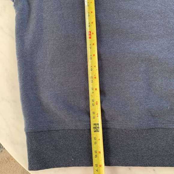 Champion Sweatshirt - Picture 7 of 7